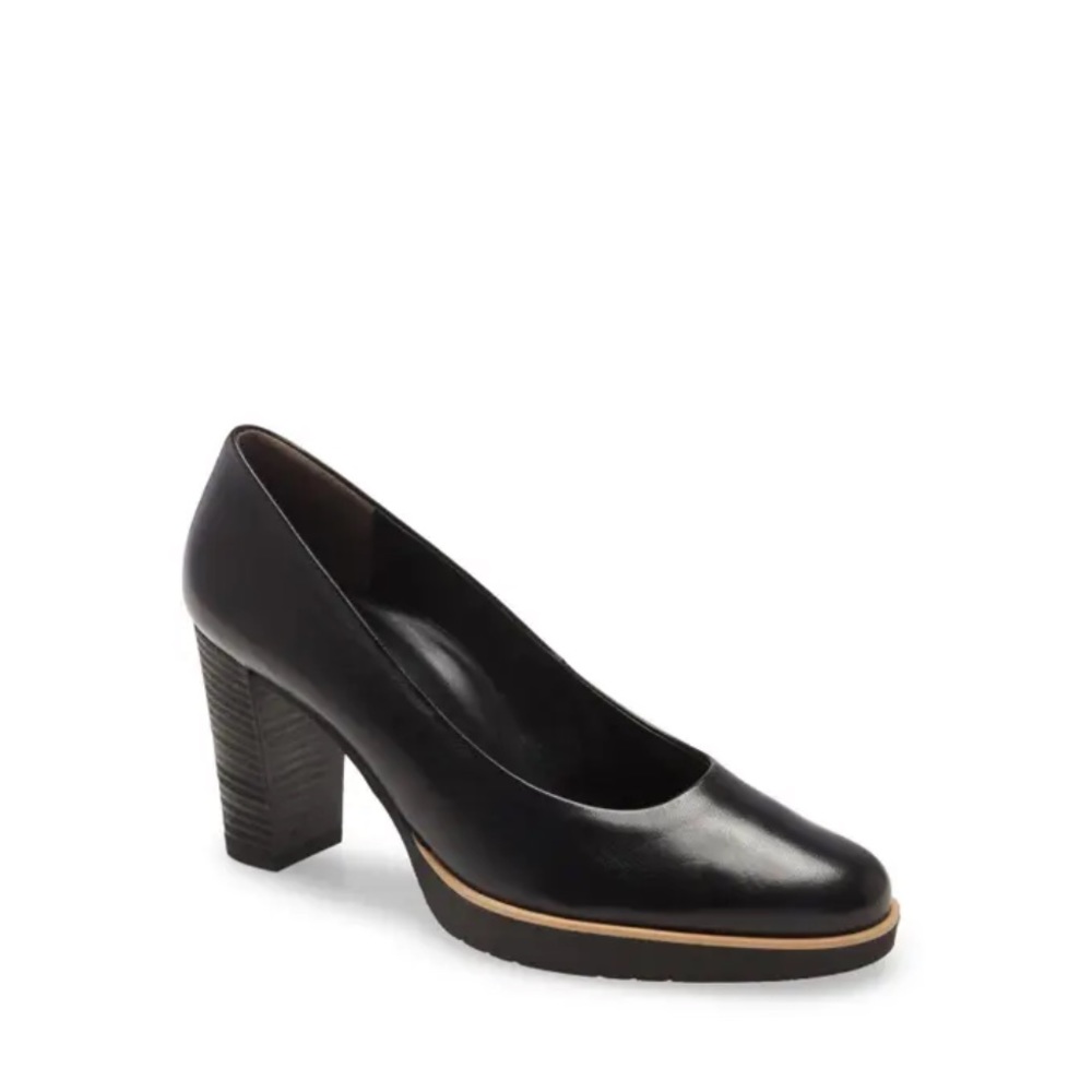 Paul Green leather pumps